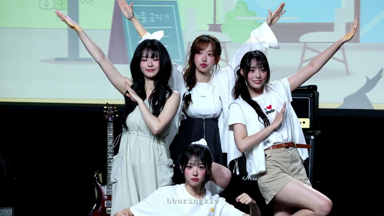 [4K] 20250823 QWER 디어마이뮤즈 팬싸인회 [1부] 멤버 포토타임📷