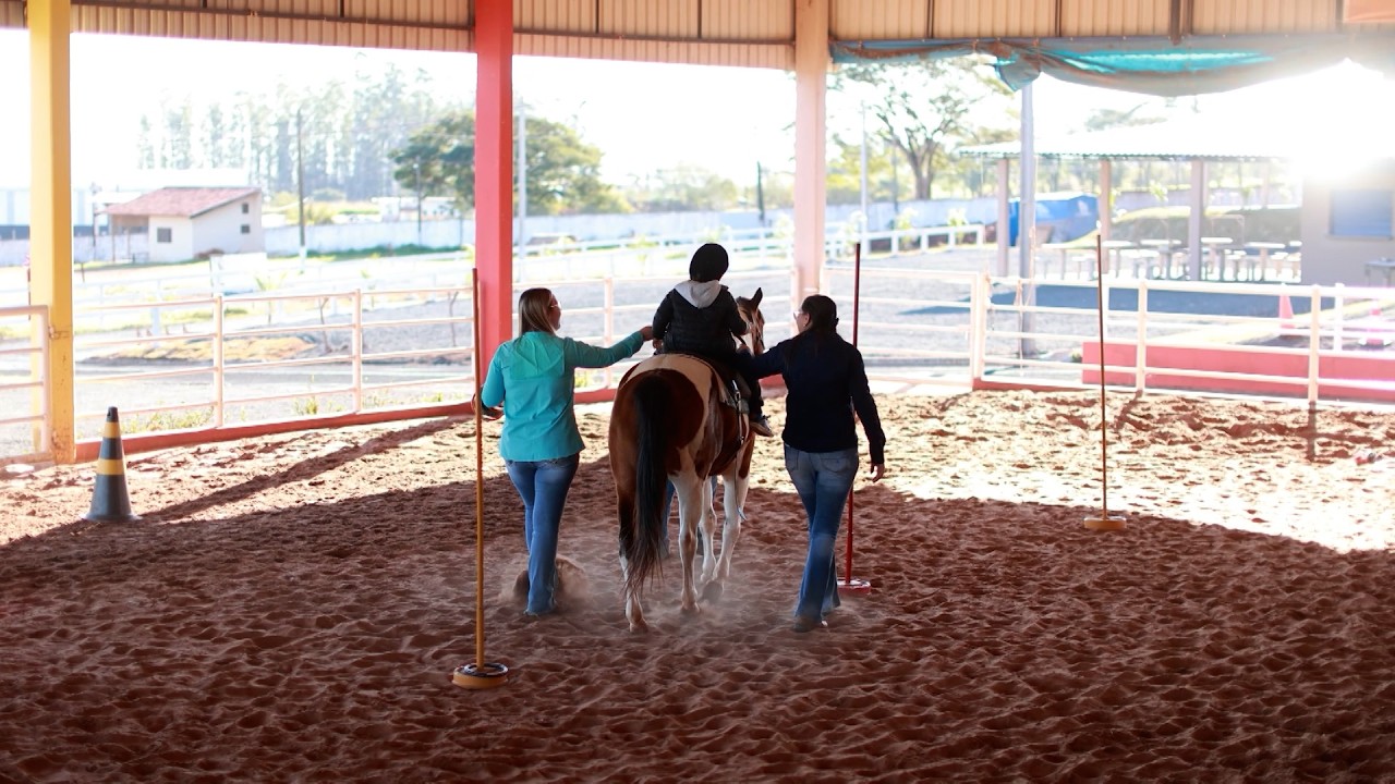 Histórias Cresol: Centro de Equoterapia Esperança Passo a Passo