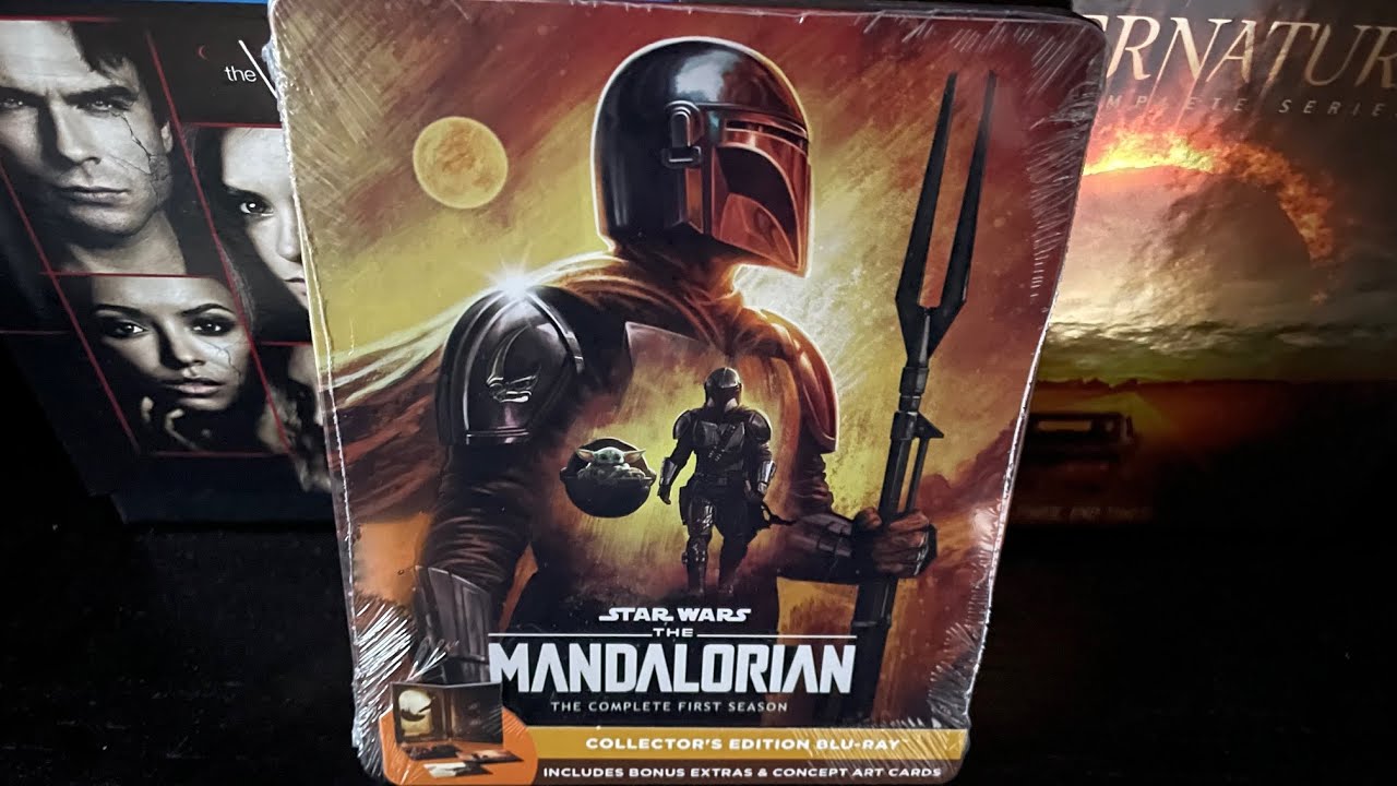 The Mandalorian: The Complete First Season Blu-ray SteelBook Unboxing 