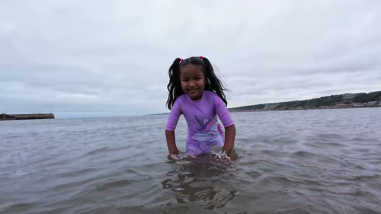 Scarborough Beach - England , UK  | UK Travel 