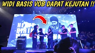 Widi Sang Basis Vob Dapat Kejutan Saat Konser Terbarunya