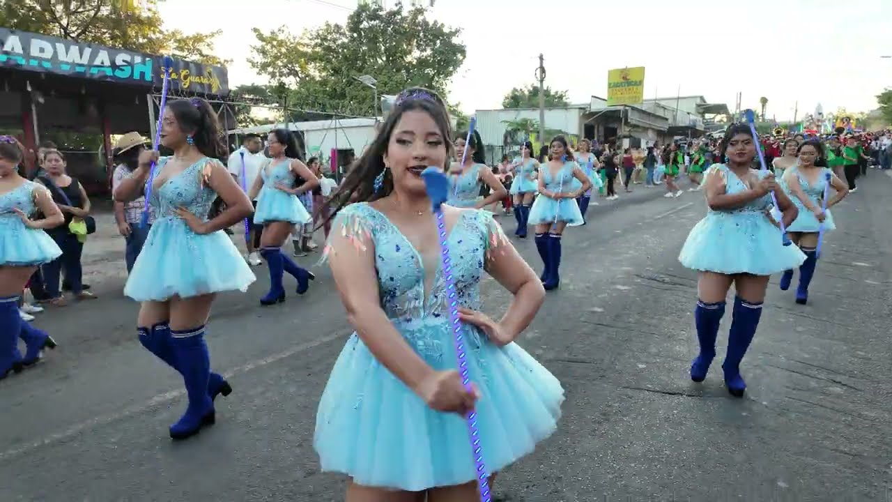 DESFILE DE ZACATECOLUCA