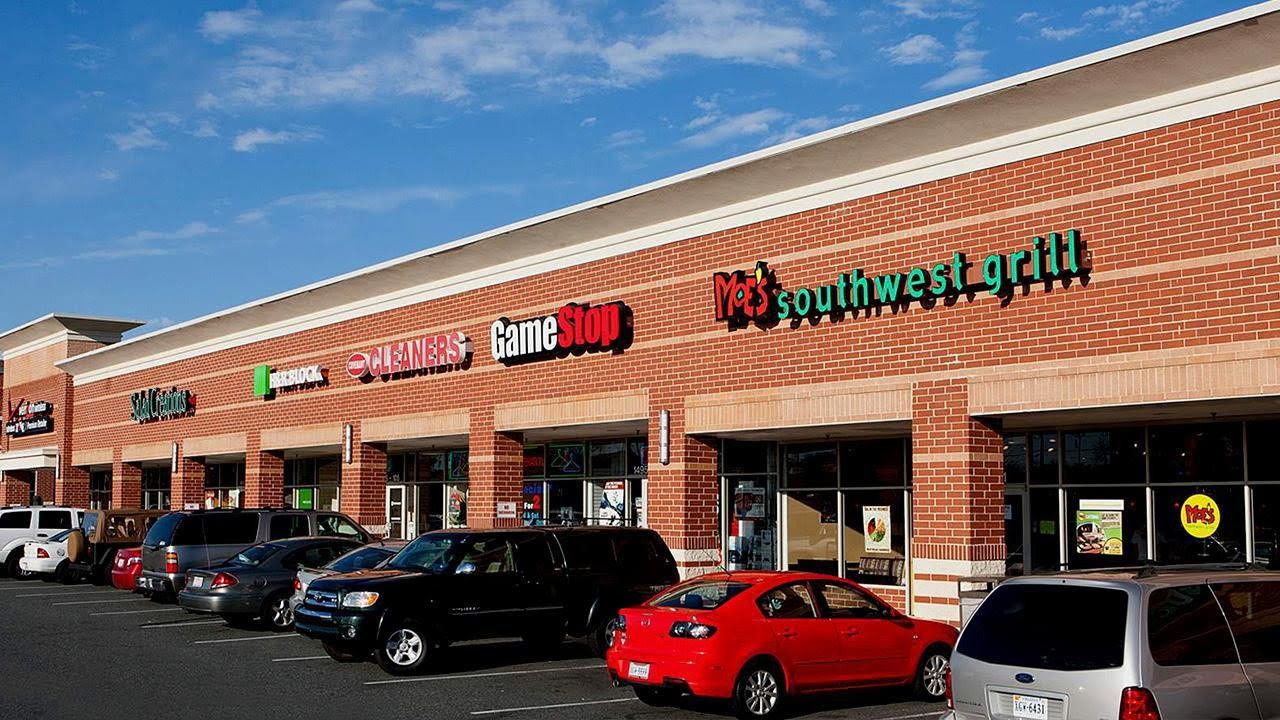 Jim Cramer Says REITS Look Interesting Even as Retail Stumbles