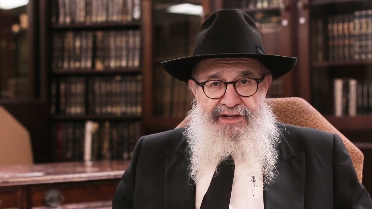 the-rebbe-and-the-bochurim-the-chof-s-guiding-the-bochurim-rabbi