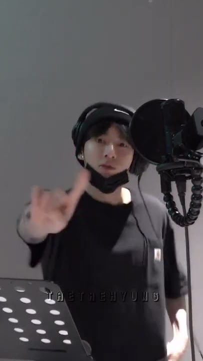 Jungkook dancing to 'That That' by PSY ft Suga😂