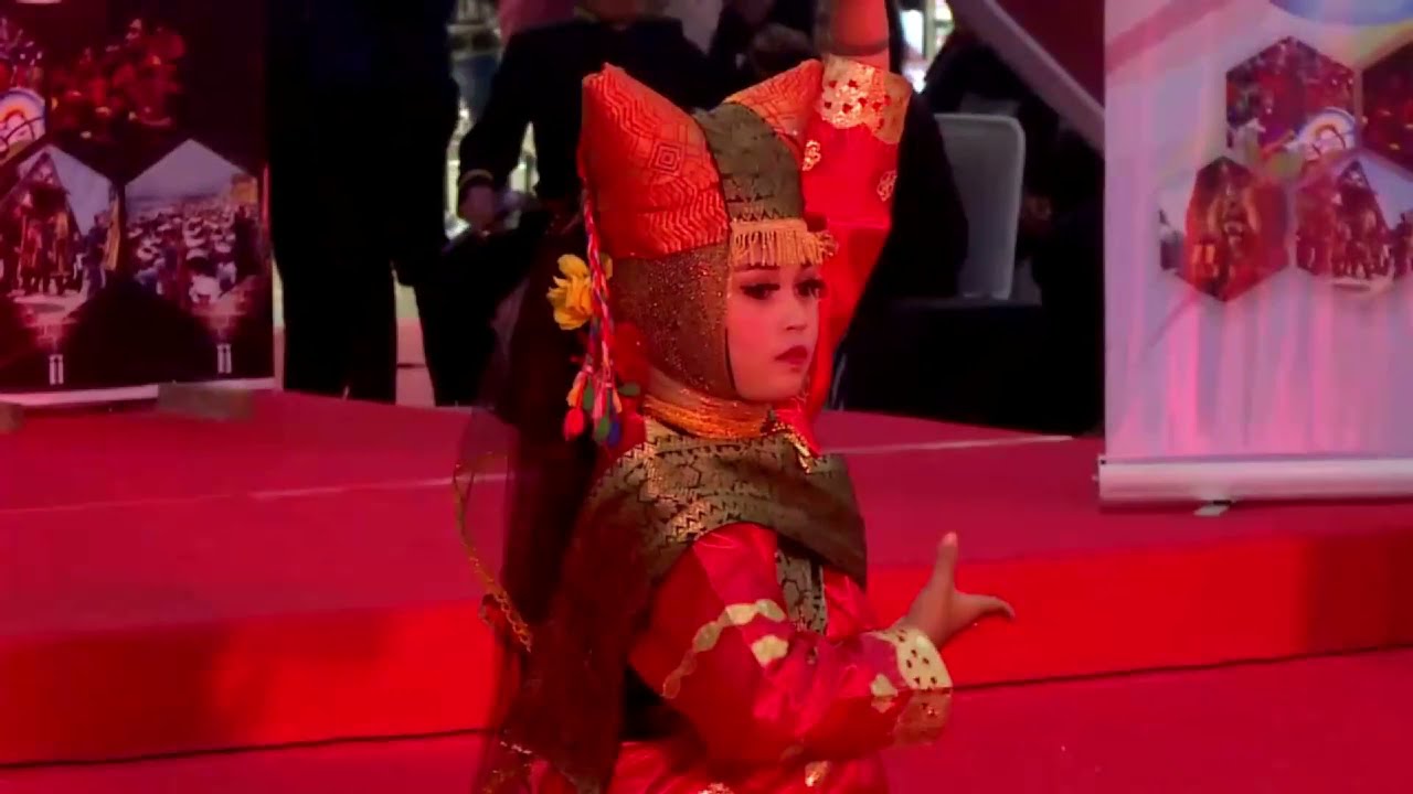 Tari Paga Nagari Pituah Bundo Sumatera Barat