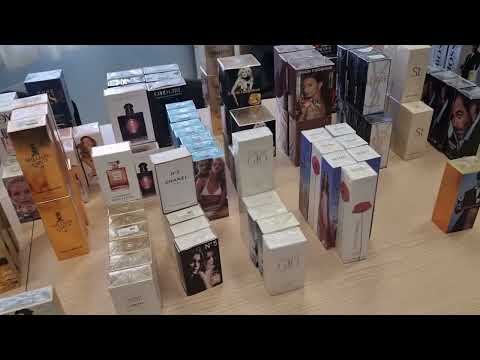 La Policía Local interviene 205 perfumes falsos destinados a la venta en un mercadillo de Arrecife