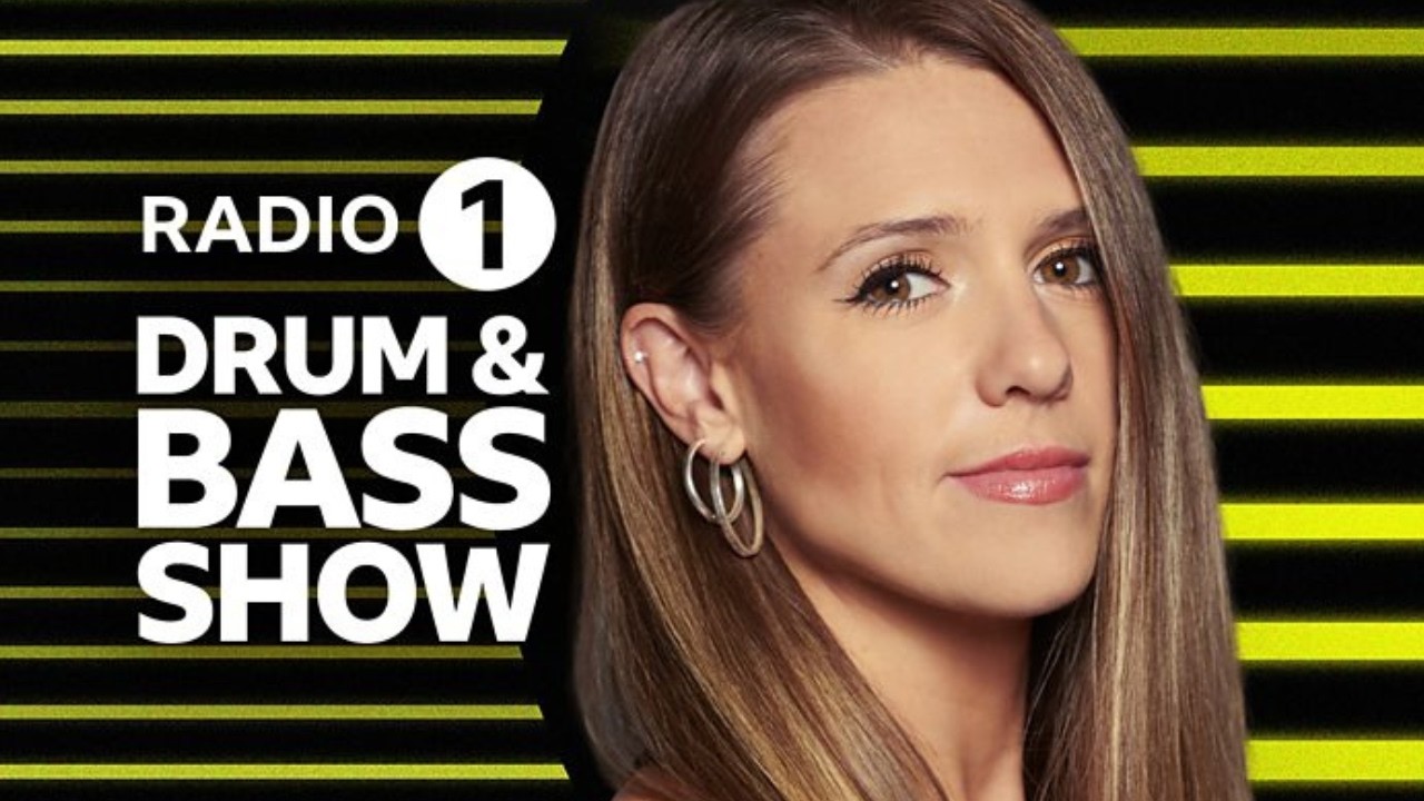 YouTubeでBBC Radio 1 Drum & Bass Show with Charlie Tee | Mixes by Mefjus, SATLを視聴 YouTubeでBBC Radio 1 Drum & Bass Show with Charlie Tee | Mixes by Mefjus, SATLを視聴