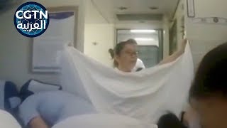 طاقم قطار ينشئ غرفة ولادة مؤقتة لمسافرة حامل على وشك الولادة