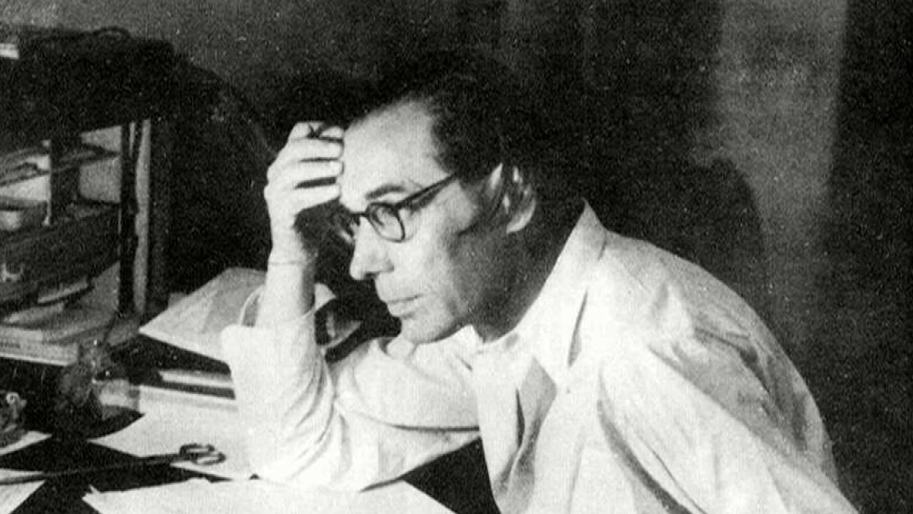 Szabó Lőrinc: A bagoly | Elmondja: Kurucz Ádám Konrád