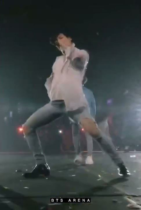 This iconic body roll of Jungkook in idol is a blessing 😩🤲✨