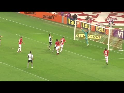 Sidão faz milagre no gol do Botafogo contra o Inter