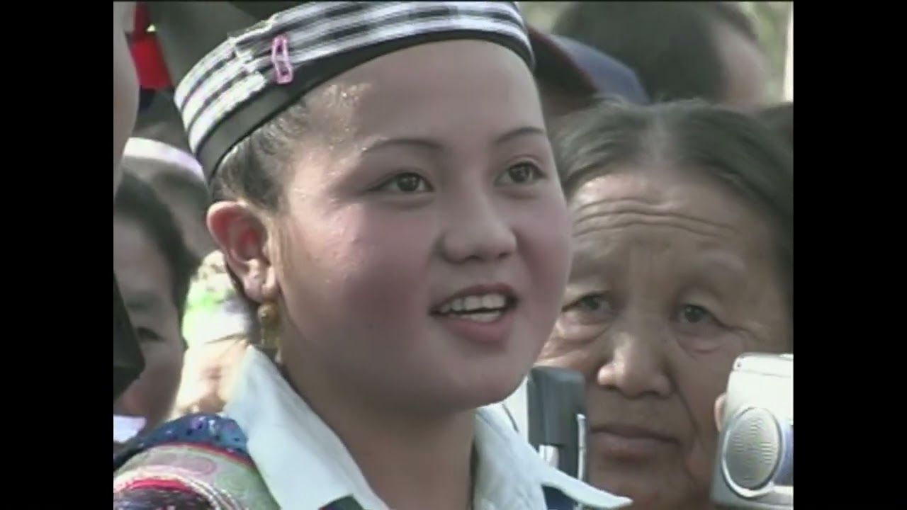 KHWV TXHIAJ SIB TXEEB HLUAS NKAUJ