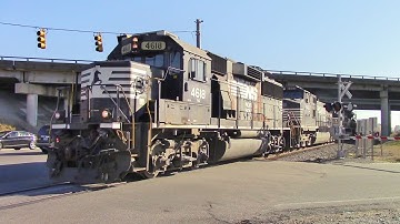 NS EMD GP59 leads a C40-9W/SD70ACE Good K5LA Horn as they roll West