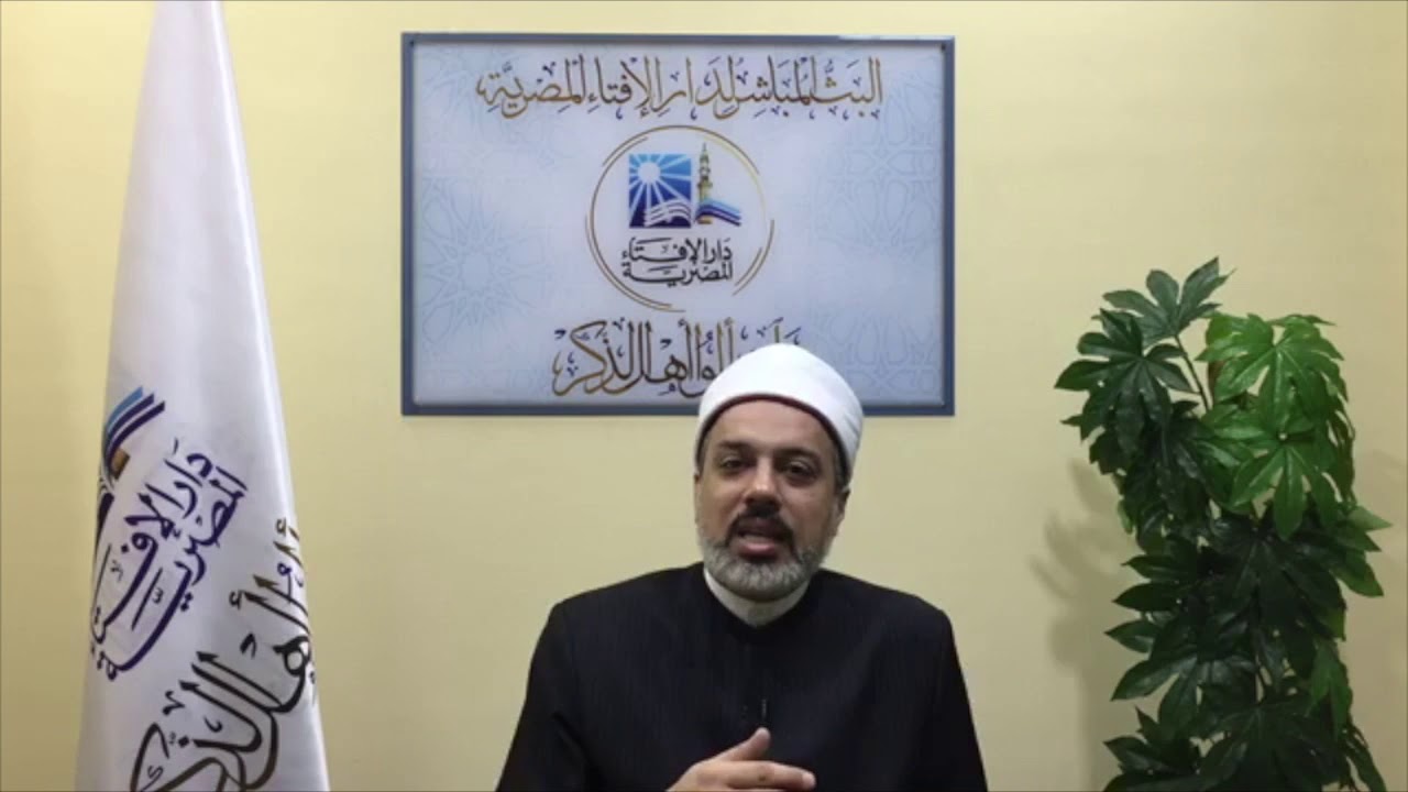 ما حكم تفصيل ملابس واسعة وقصيرة للفتيات؟