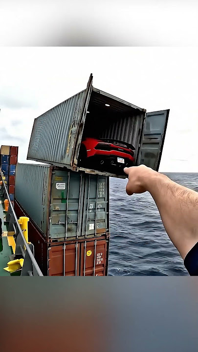 Shipping Container Falls into the Ocean.
