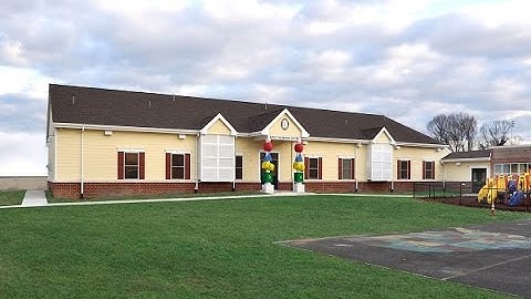 Permanent modular classroom building