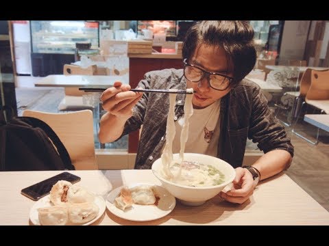 一份水煎包，一碗河南烩面，老哥下馆子太过瘾了