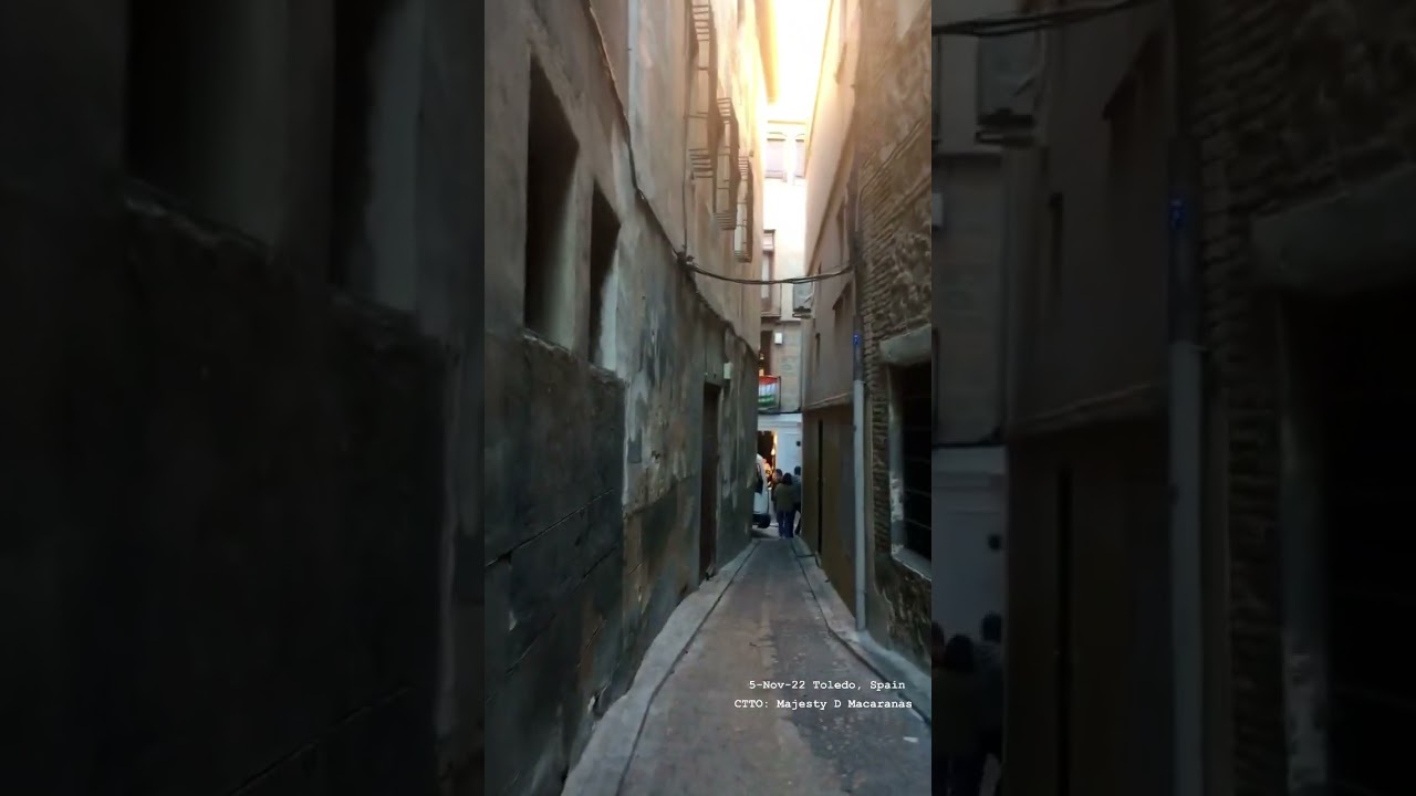 Narrow streets in Toledo, Spain