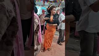 Lamunan Nyi Karniati Goyang Santuy