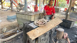 Knife Making - Forging A Powerful MACHETE From The Big LEAF SPRING