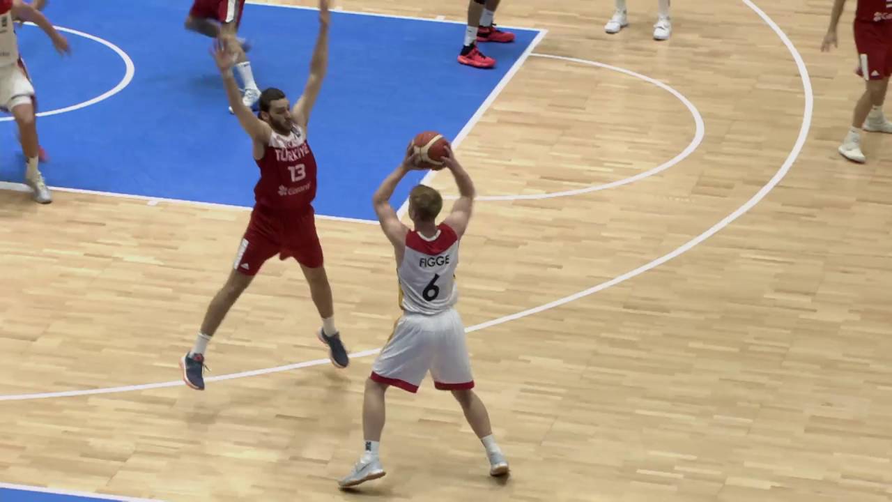 #FIBAU20Europe - Luis Figge Throws It Down v. Turkey koripallokori
