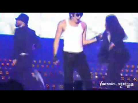 090418 Fancam - Lotte Family Concert (By 팬더공주) Rainism