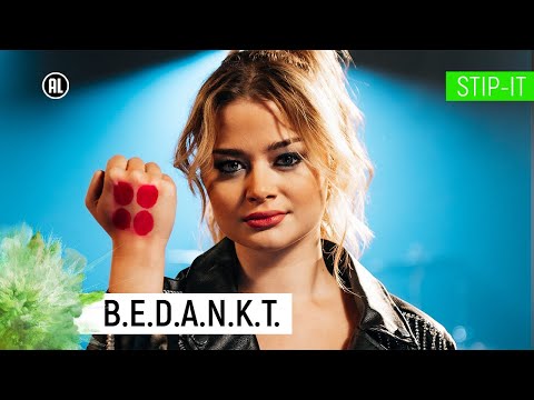 Video: Hoe ga je naar de universiteit als je 12 jaar oud bent?