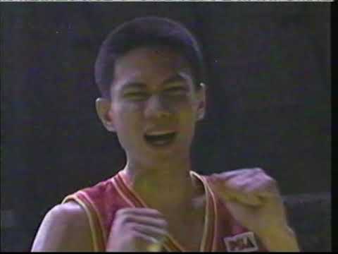 Dwight Lago of the Alaska Milkmen in 1997 PBA All-Filipino Cup.