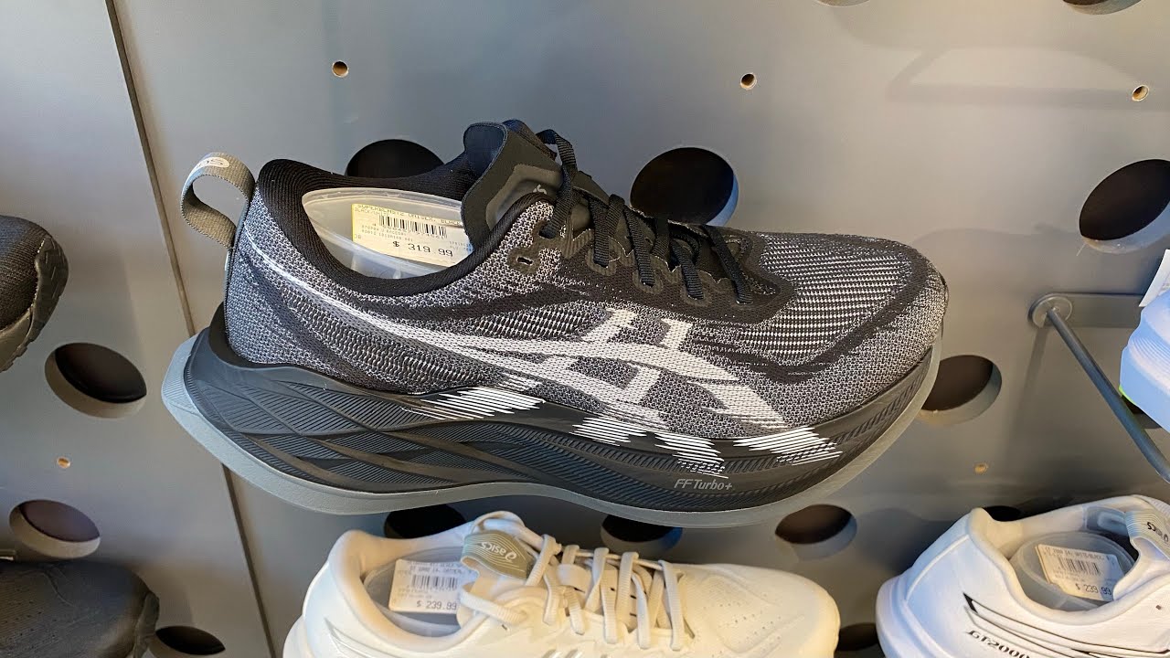 ASICS Superblast 2 (Black/ White) - Style Code: 1013A160-001