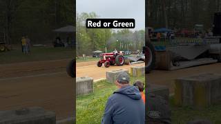 International 1466 pulling #tractor #farmall #international