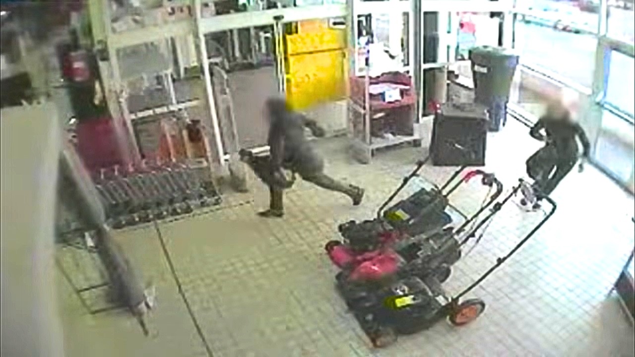 Braqueurs de supermarchés, un gobelet les fait tomber