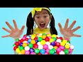 Emma Pretend Play with Colorful Gumball Machine and Sweets Candy Toys for Kids