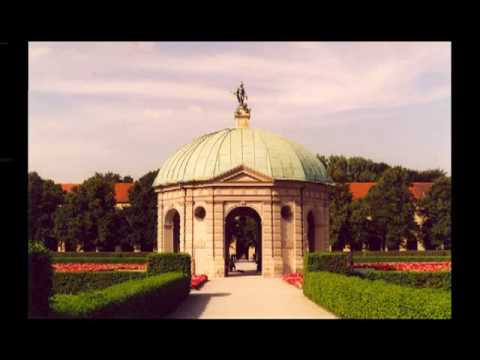 "The Jockey on the Carousel" - Paul Whiteman and his Orchestra, 1935. (a Munich holiday)