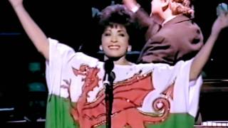 Shirley Bassey - I Am What I Am (Starry Starry Night Celebration) (1999 Live) chords