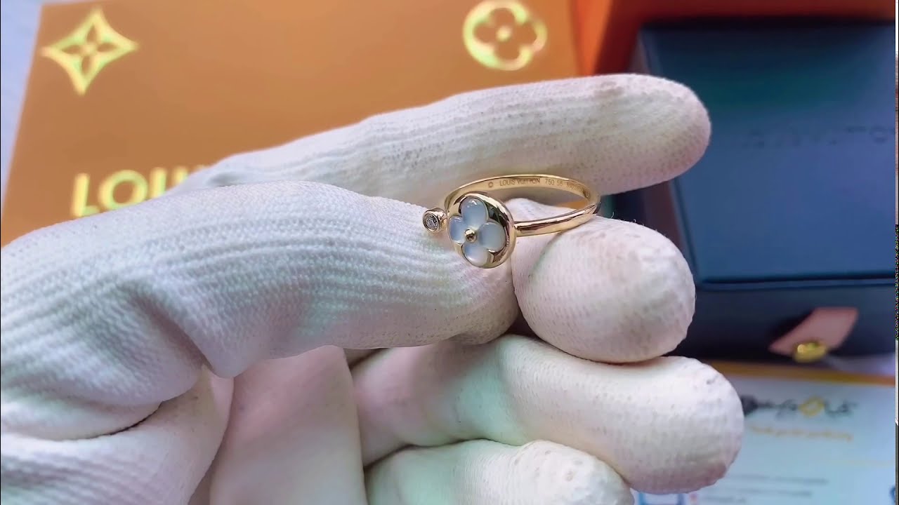 18K Louis Vuitton ring MINI SUN RING, YELLOWGOLD, WHITE MOTHER-OF-PEARL AND DIAMOND - YouTube