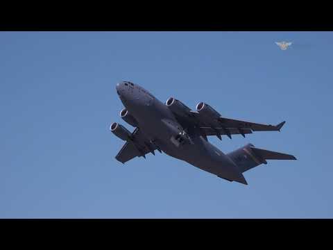 美 공군 <strong>C</strong>-<strong>17</strong> 단기기동 시범비행 4K (ADEX 2021)