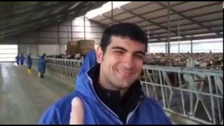 Meet our new CowSignals Master trainer: Geraldo from Brazil. He shares what he likes about this barn: - soft beds - a lot of cows are 