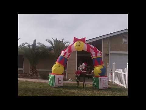 christmas-inflatables-and-yard-decorations