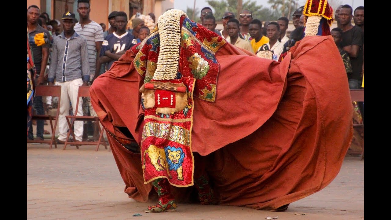 SORTIE ET CULTE DES REVENANTS AU BÉNIN - COUVENT AKOUÈ DJIN ÉNADOU DE POBÈ (PART 1)