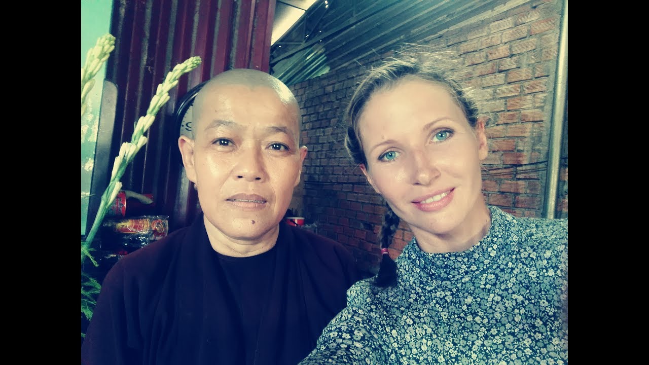 Каодай и вегетарианские кафе во Вьетнаме