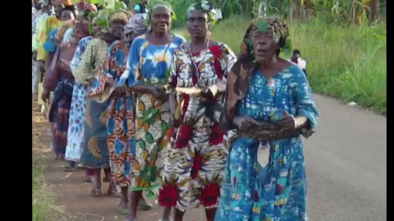 Un village unique! Mbouroukou au Cameroun