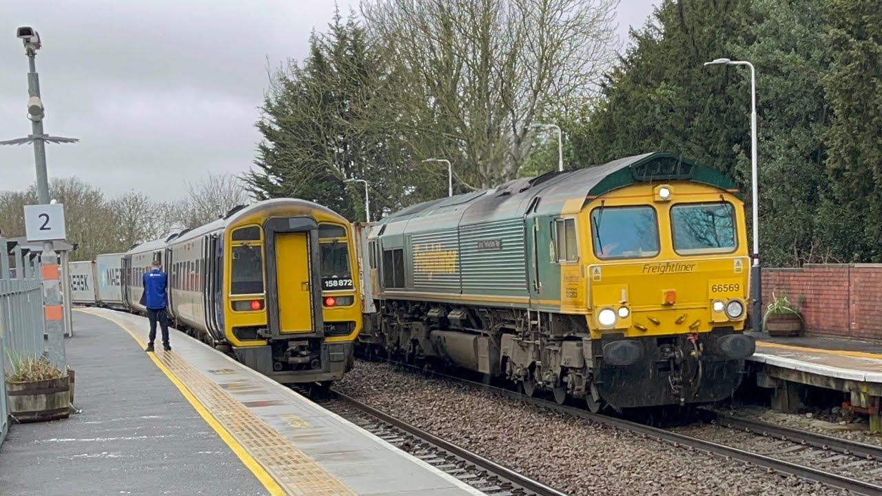 Gerald Riley Train 158872 meets “Gerald ‘The Rule Book’ Riley” 66569 4L73 with 42 ...