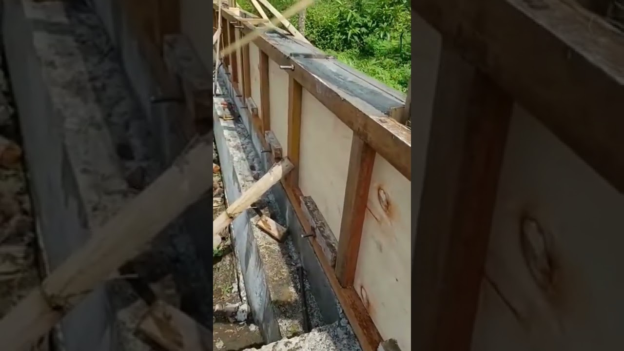 Бетонные стены в Слемане, Джокьякарта