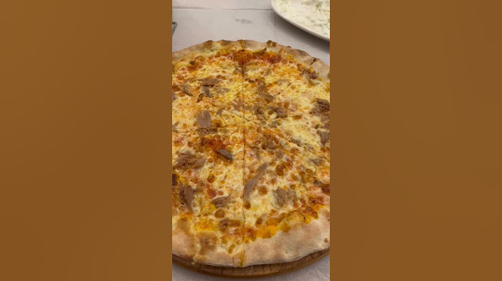 A pizza diner in Albania day 4