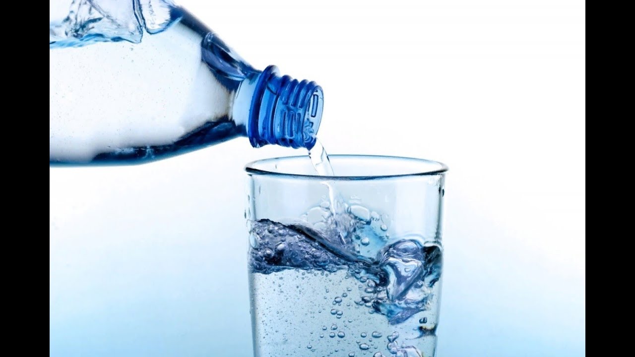 Дайте газ без воды. Вода газированная. Стакан воды. Минеральная вода в стакане. ГАЗ вода.