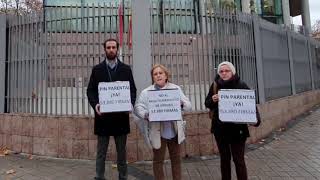 Entrega de firmas Asamblea de Madrid para implantar el Pin Parental