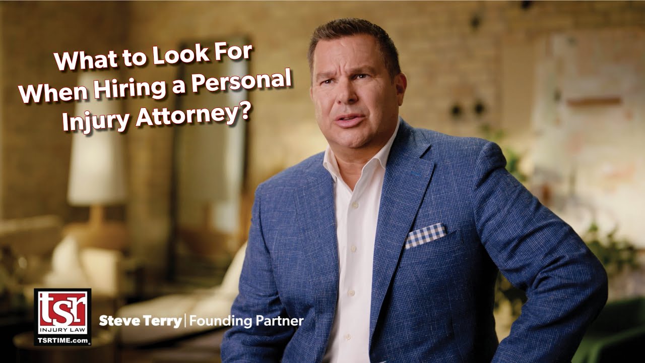 What to Look For When Hiring an Attorney thumbnail