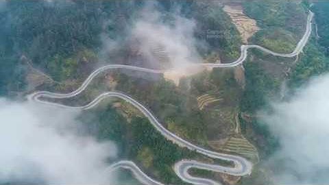 Dốc Chín Khoanh đẹp rụng rời trong sương mây ở Hà Giang - 4K