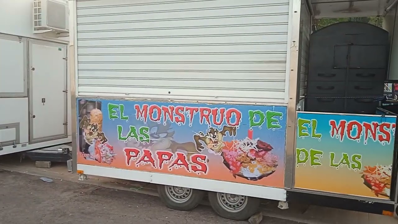 montajes feria de Jaén 2022 paseo por puestos y atracciones